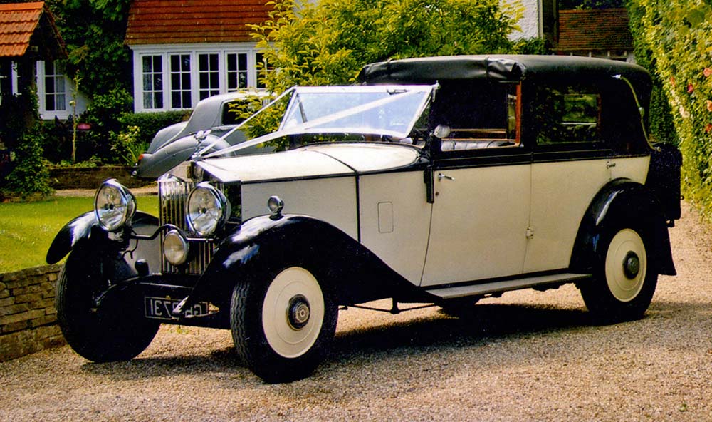 West Sussex Classic Wedding Cars wedding transport in Barnham