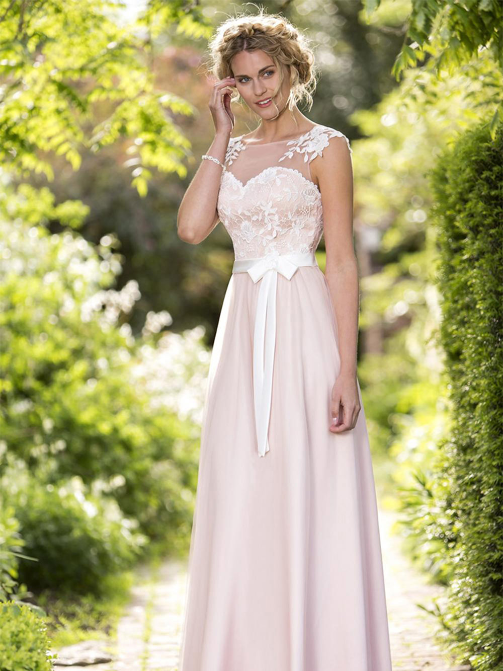 Burr Bridal Wedding Dresses Cambridgeshire Burr Bridal Wedding Dresses Cambridgeshire