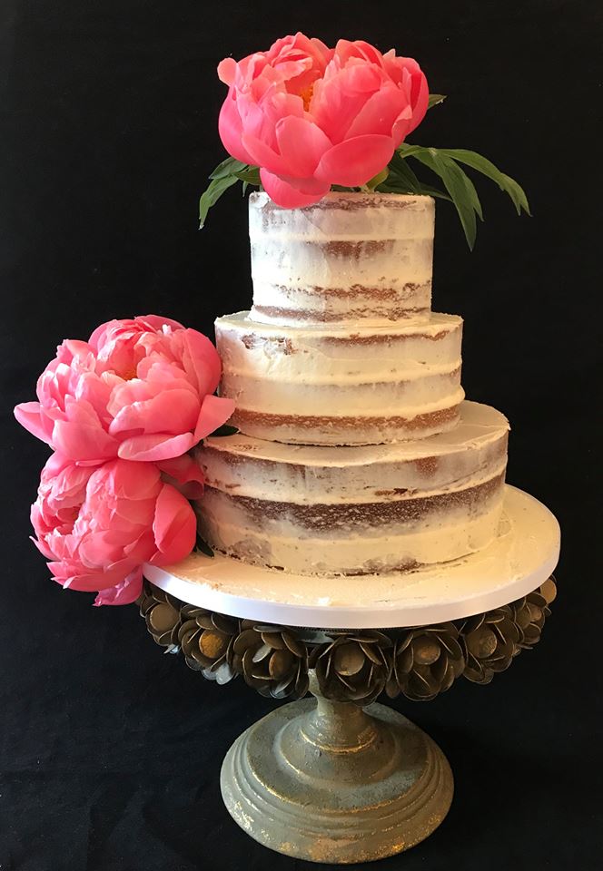 Clock Tower Cakes Weddings Wedding Cakes Bedfordshire