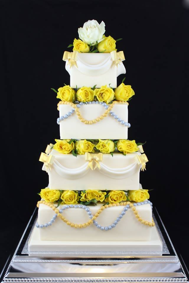 Clock Tower Cakes Weddings Wedding Cakes Bedfordshire
