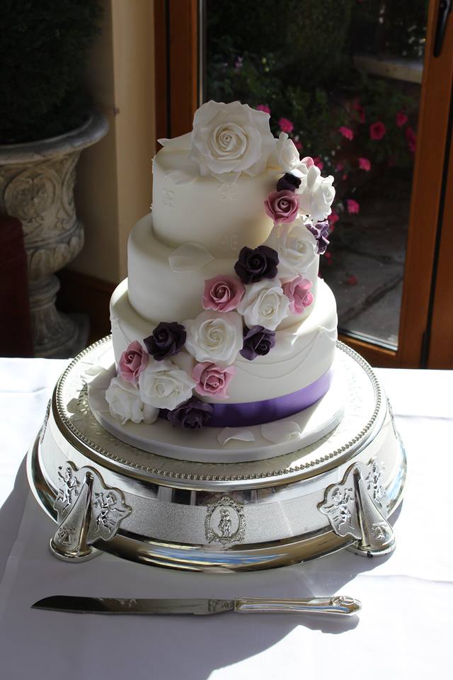 Clock Tower Cakes Weddings Wedding Cakes Bedfordshire