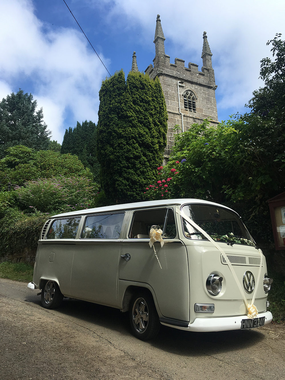 Honey Bugs - Wedding Car Hire Cornwal