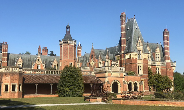Minley Manor