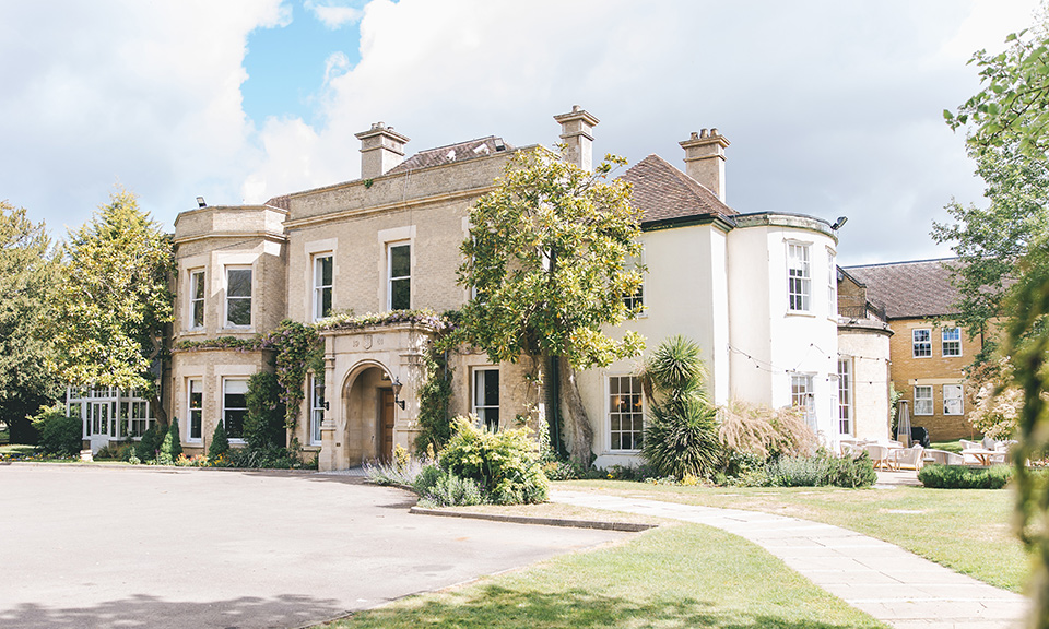 Woodland Manor Hotel